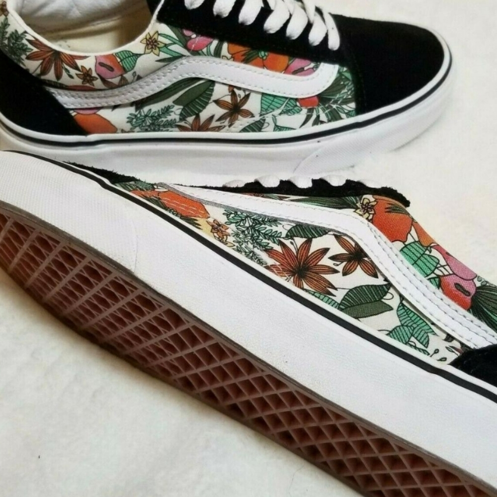 Womens Vans sneakers sz 6 floral black